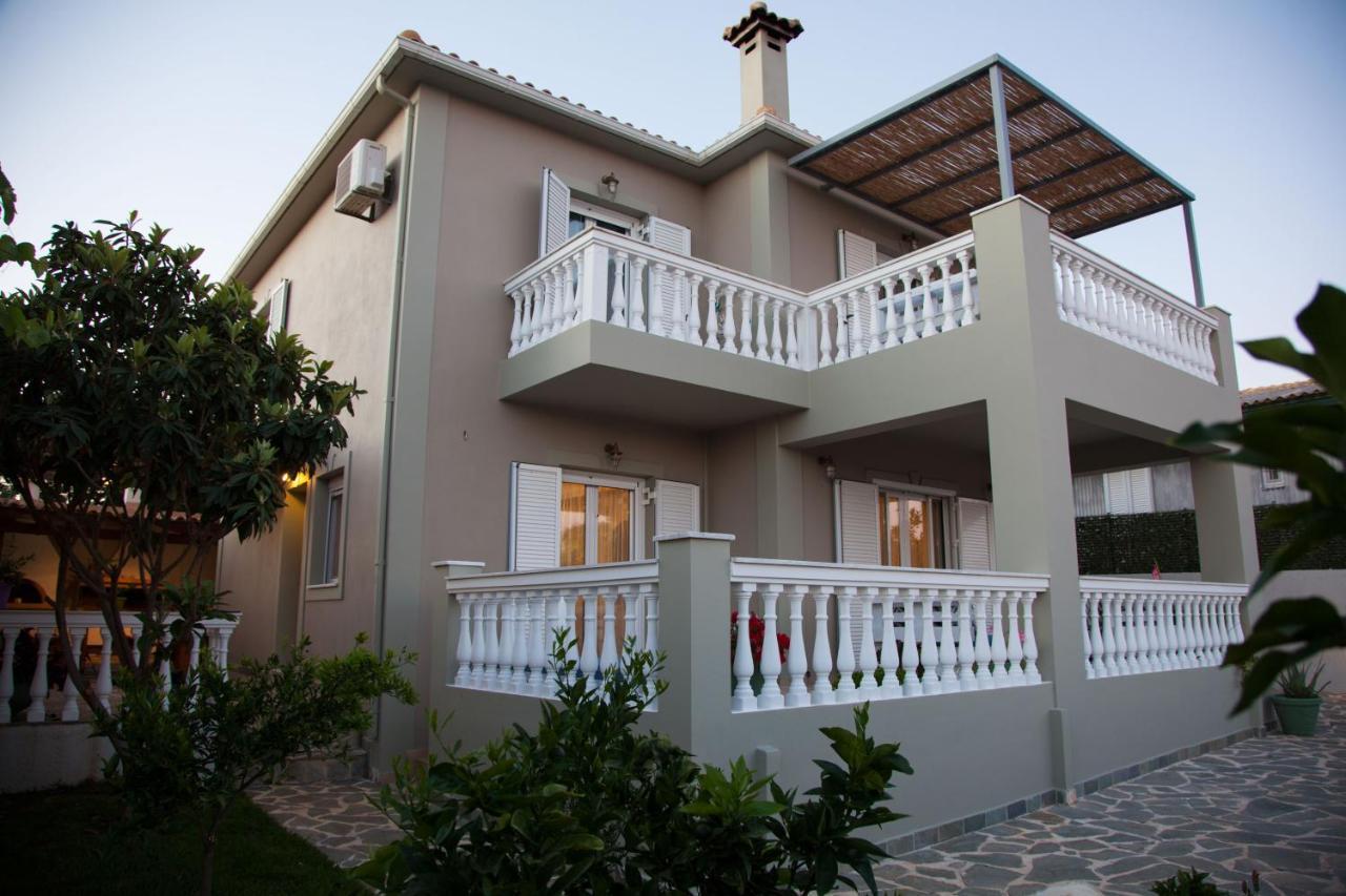 Villa Mary Dhorizata ภายนอก รูปภาพ
