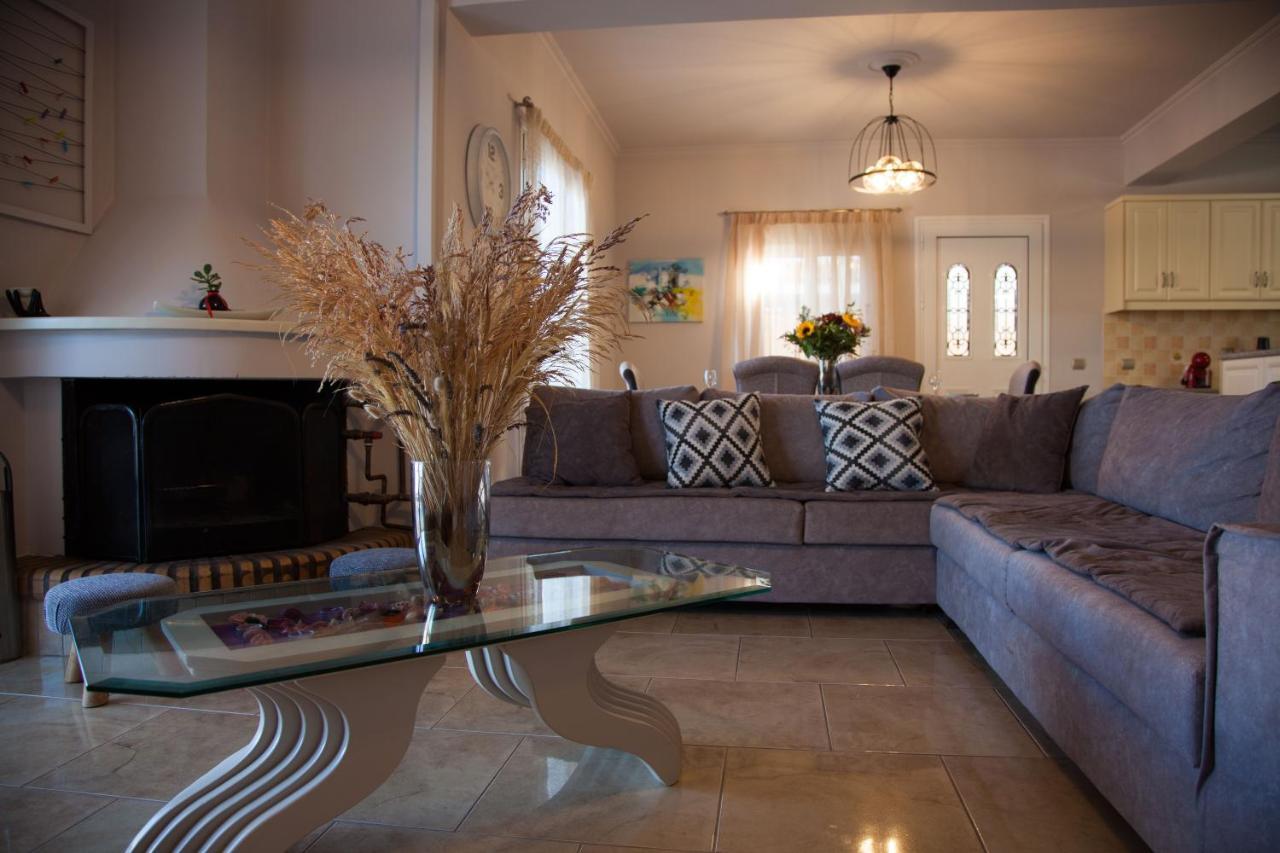 Villa Mary Dhorizata ภายนอก รูปภาพ